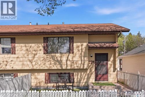 724 M Avenue S, Saskatoon, SK - Outdoor With Exterior