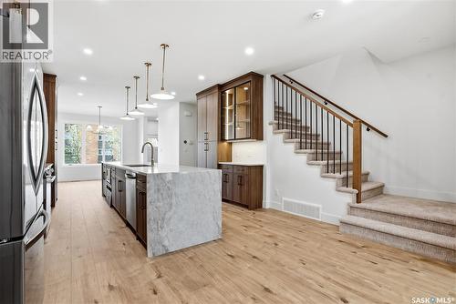 317 11Th Street, Saskatoon, SK - Indoor Photo Showing Kitchen With Upgraded Kitchen
