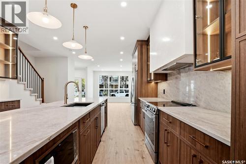 317 11Th Street, Saskatoon, SK - Indoor Photo Showing Kitchen With Upgraded Kitchen