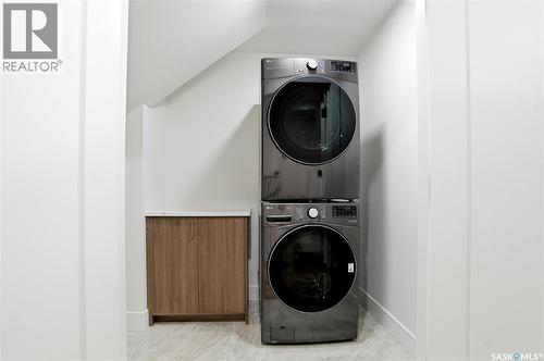 317 11Th Street, Saskatoon, SK - Indoor Photo Showing Laundry Room