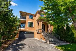 193 FAIRLANE CRESCENT  Vaughan, ON L4H 2H1