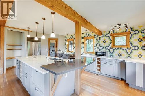 3630 Mountain View Road, Bonnington, BC - Indoor Photo Showing Kitchen With Upgraded Kitchen
