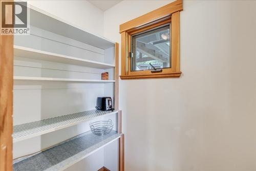 3630 Mountain View Road, Bonnington, BC - Indoor Photo Showing Other Room
