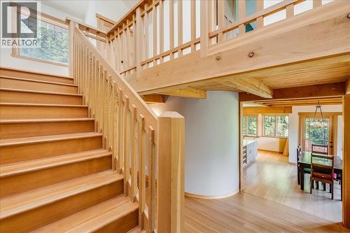 3630 Mountain View Road, Bonnington, BC - Indoor Photo Showing Other Room