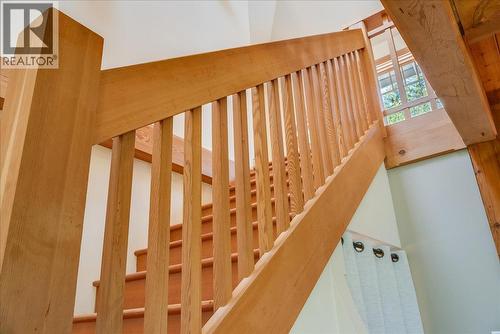 3630 Mountain View Road, Bonnington, BC - Indoor Photo Showing Other Room