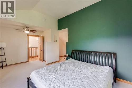 3630 Mountain View Road, Bonnington, BC - Indoor Photo Showing Bedroom