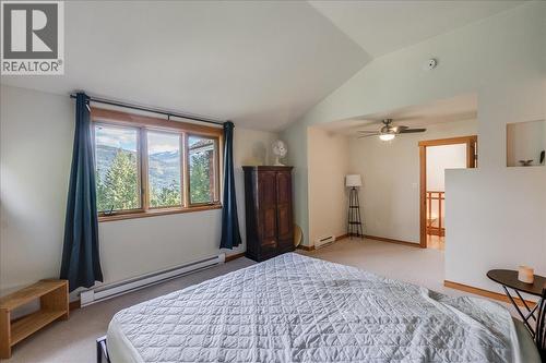 3630 Mountain View Road, Bonnington, BC - Indoor Photo Showing Bedroom
