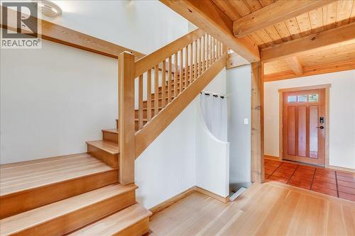 3630 Mountain View Road, Bonnington, BC - Indoor Photo Showing Other Room