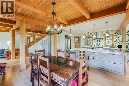 3630 Mountain View Road, Bonnington, BC - Indoor