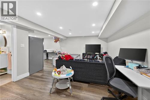 1 Sandringham Avenue, Hamilton, ON - Indoor Photo Showing Office