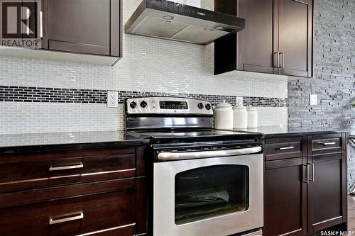 4714 E Green Apple Drive, Regina, SK - Indoor Photo Showing Kitchen