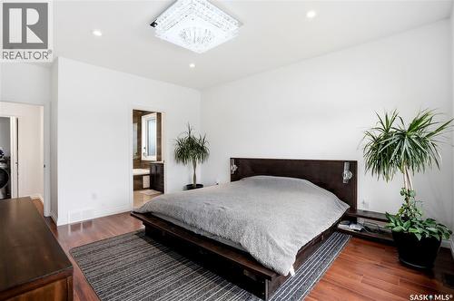 4714 E Green Apple Drive, Regina, SK - Indoor Photo Showing Bedroom