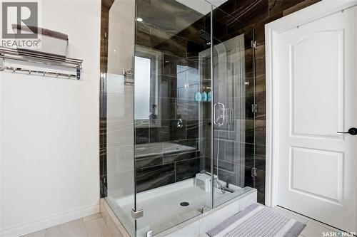 4714 E Green Apple Drive, Regina, SK - Indoor Photo Showing Bathroom