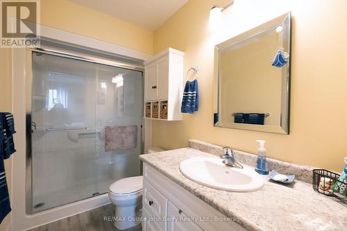 49 Mcintosh Crescent, Quinte West (Murray Ward), ON - Indoor Photo Showing Bathroom