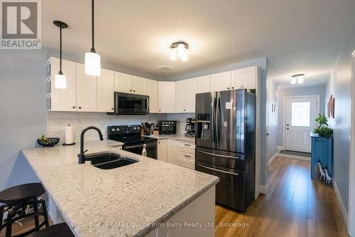 49 Mcintosh Crescent, Quinte West (Murray Ward), ON - Indoor Photo Showing Kitchen With Double Sink