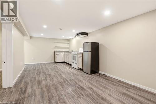 192 Catharine Street S, Hamilton, ON - Indoor Photo Showing Other Room