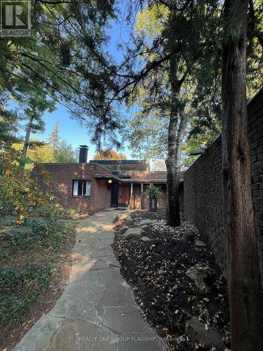 1379 Clarkson Road N, Mississauga, ON - Outdoor