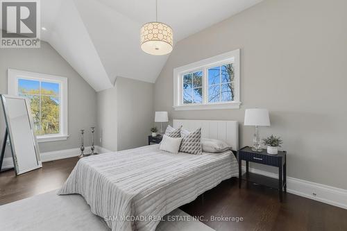 36 Veronica Drive, Mississauga, ON - Indoor Photo Showing Bedroom