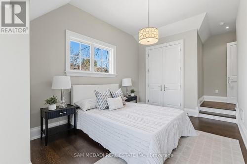36 Veronica Drive, Mississauga, ON - Indoor Photo Showing Bedroom