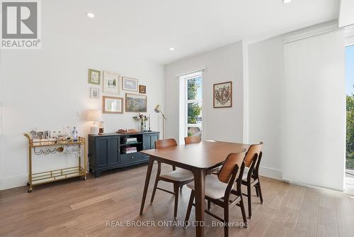17 Maple Trail, Puslinch, ON - Indoor Photo Showing Dining Room