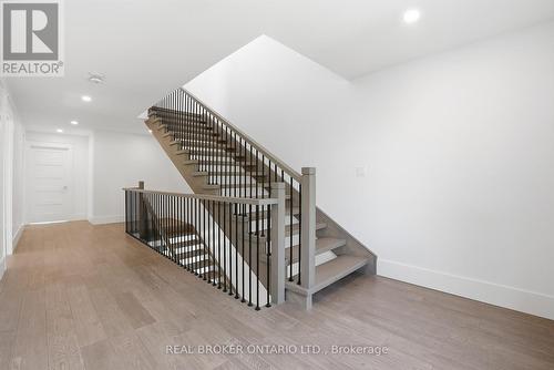 17 Maple Trail, Puslinch, ON - Indoor Photo Showing Other Room