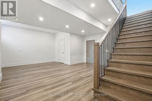 17 Maple Trail, Puslinch, ON - Indoor Photo Showing Other Room