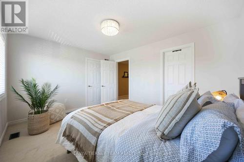 303 Cachet Boulevard, Whitby, ON - Indoor Photo Showing Bedroom