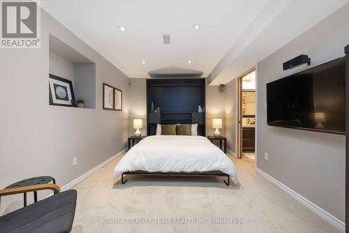 303 Cachet Boulevard, Whitby, ON - Indoor Photo Showing Bedroom