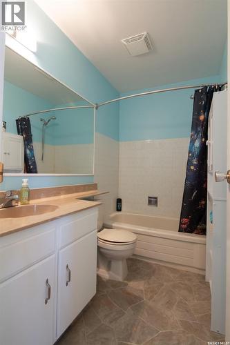 127 Devonshire Crescent, Saskatoon, SK - Indoor Photo Showing Bathroom