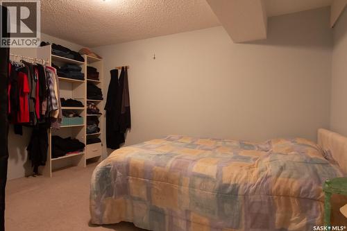 127 Devonshire Crescent, Saskatoon, SK - Indoor Photo Showing Bedroom