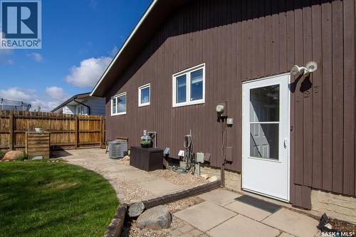 127 Devonshire Crescent, Saskatoon, SK - Outdoor With Exterior