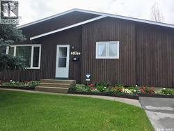 127 DEVONSHIRE CRESCENT  Saskatoon, SK S7L 5V6