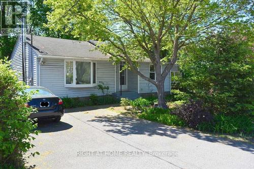 200 Woodroffe Avenue, Ottawa, ON - Outdoor
