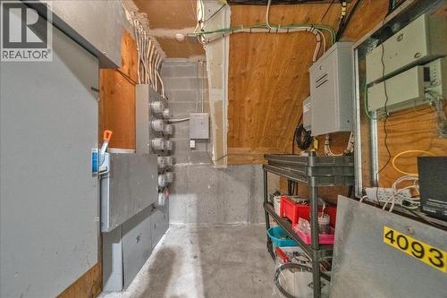 22337 Lougheed Highway, Maple Ridge, BC - Indoor Photo Showing Basement