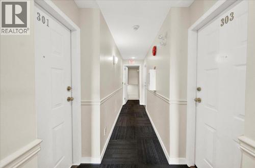 22337 Lougheed Highway, Maple Ridge, BC - Indoor Photo Showing Other Room