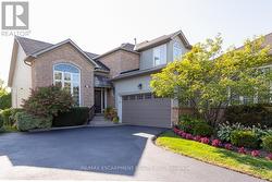 2258 TURNBERRY ROAD  Burlington, ON L7M 4S6