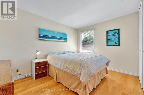 1065 Sierra Boulevard, Mississauga, ON - Indoor Photo Showing Bedroom