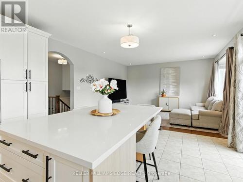 Family gathering area - 200 Giddings Crescent E, Milton, ON - Indoor
