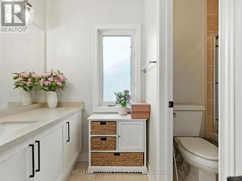 Main Bathroom - 200 Giddings Crescent E, Milton, ON - Indoor Photo Showing Bathroom
