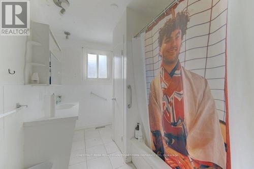 8 Marshall Street, Waterloo, ON - Indoor Photo Showing Bathroom
