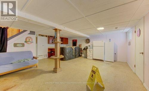 8 Marshall Street, Waterloo, ON - Indoor