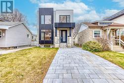 103 KALMAR AVENUE Toronto, ON M1N 3G5