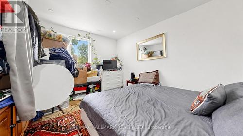 46 Collins Crescent, Aurora, ON - Indoor Photo Showing Bedroom