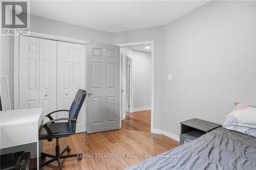 2 Amore Boulevard, Hamilton, ON - Indoor Photo Showing Bedroom