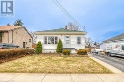 22 DAVID AVENUE  Hamilton, ON L9A 3V1