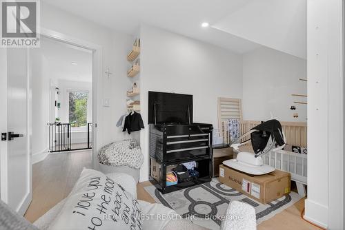 834 Beach Boulevard, Hamilton, ON - Indoor