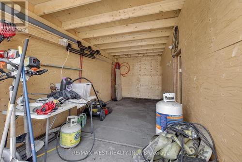 834 Beach Boulevard, Hamilton, ON - Indoor