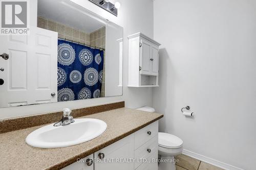 1048 Redtail Private, Ottawa, ON - Indoor Photo Showing Bathroom