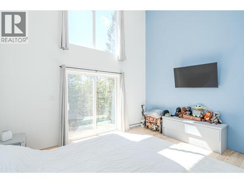 6282 Hillside Drive, Forest Grove, BC - Indoor
