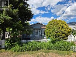 410 6th Avenue Keremeos, BC V0X 1N3